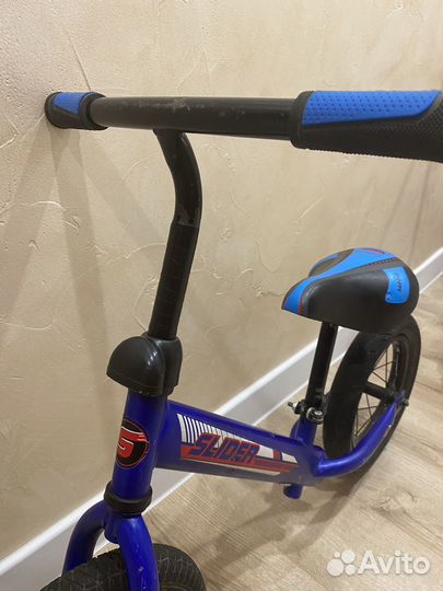 Беговел 12 дюймов