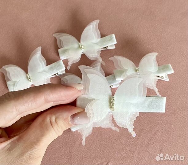 Заколки с вышивкой ручная работа