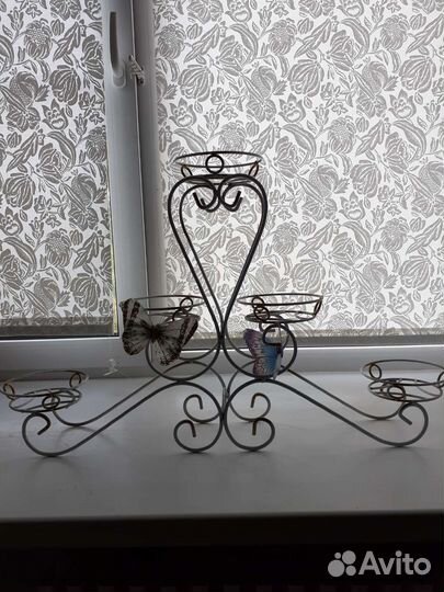 Подставка для цветов на подоконник