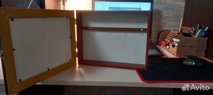 Ключница настенная