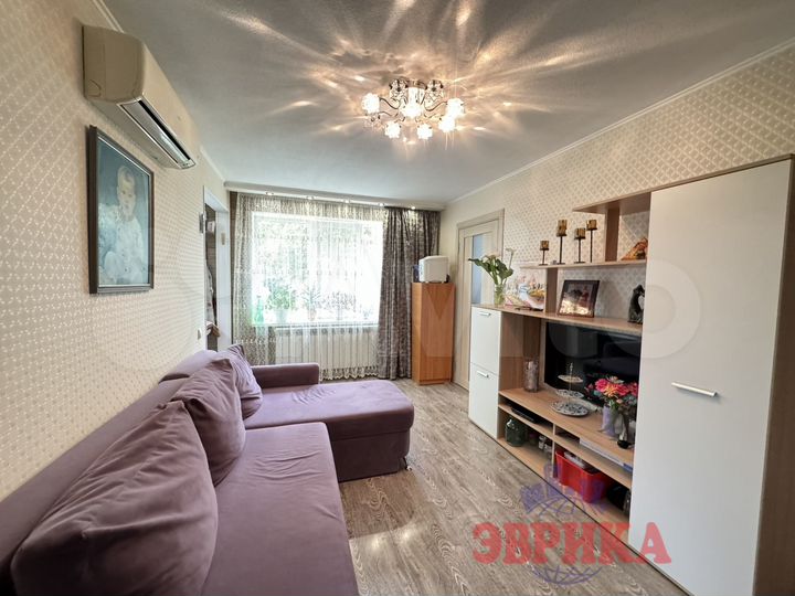 3-к. квартира, 40,9 м², 1/2 эт.