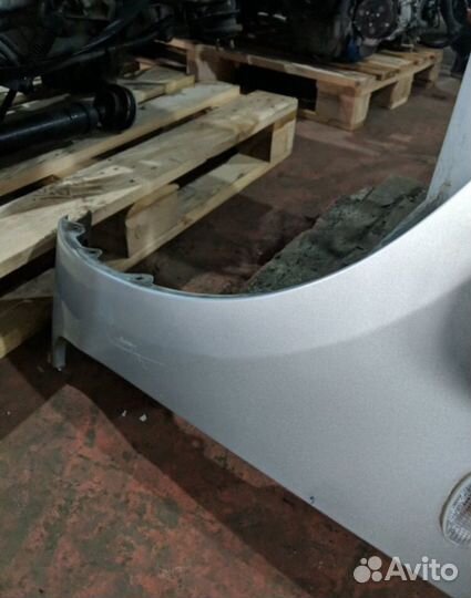 Крыло переднее левое Mazda 3 bk седан Мазда бк