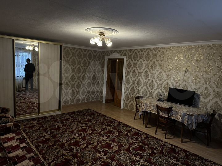 2-к. квартира, 58 м², 3/5 эт.