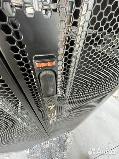 Серверный шкаф для сетевого оборудования Hyperline