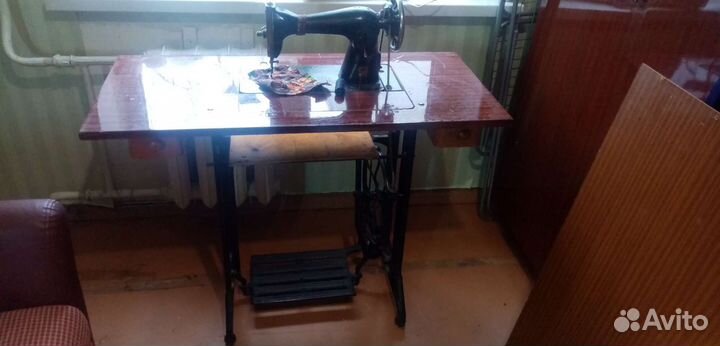 Швейная машина