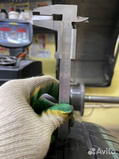 Pirelli P Zero PZ4 275/45 R20 и 305/40 R20 112Y