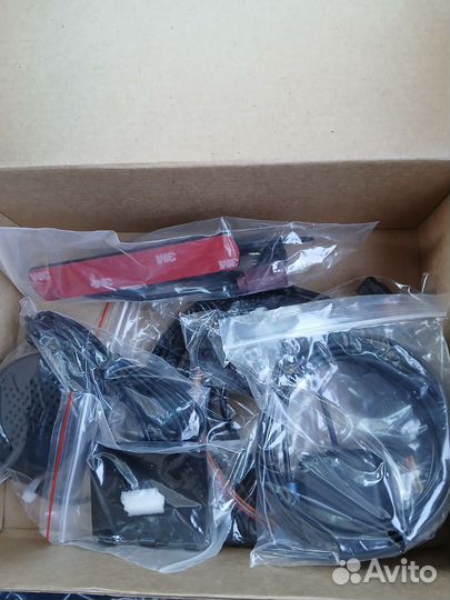 Устройство вызова экстренных оперативный служб