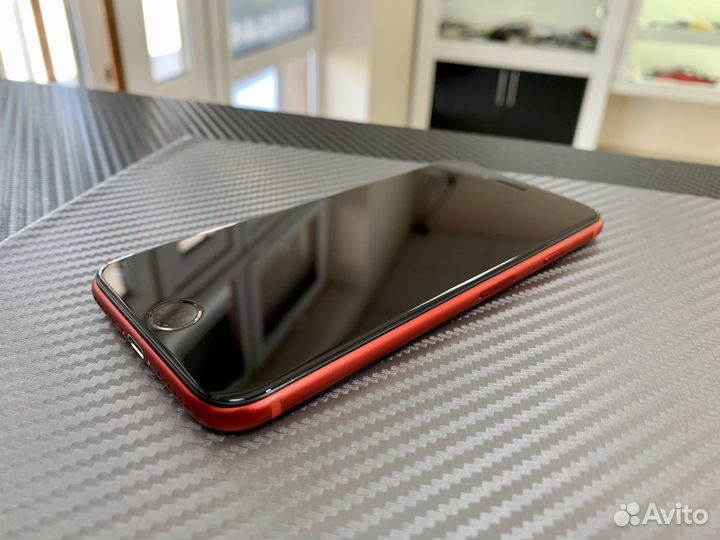 Телефон iPhone 8 64 gb Ru/A состояние нового