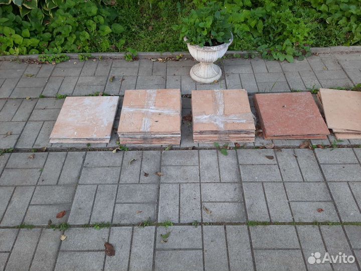 Керамическая плитка напольная бу