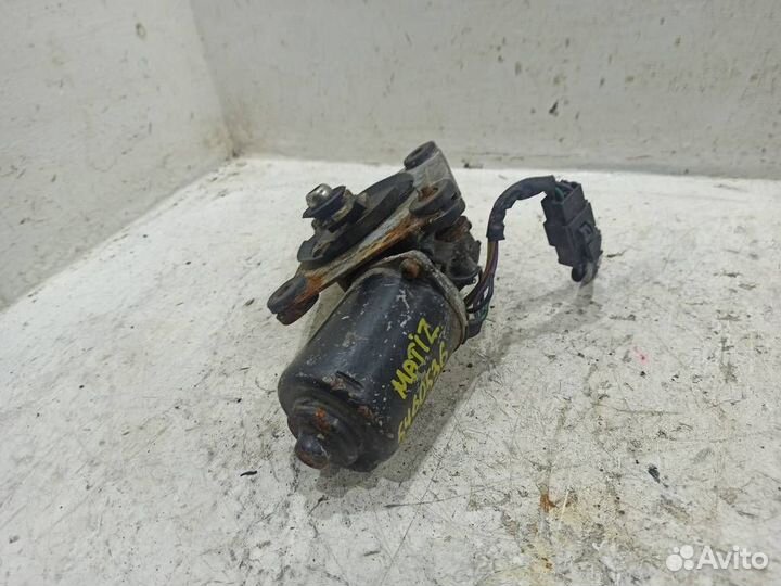 Моторчик стеклоочистителя передний