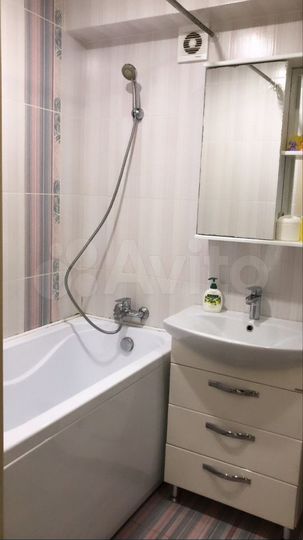 2-к. квартира, 45 м², 1/10 эт.