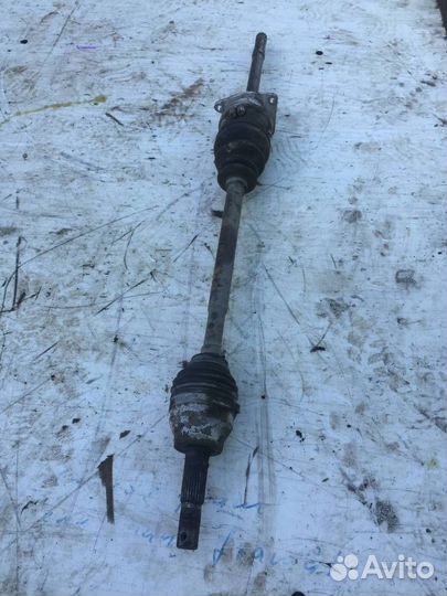 Привод передний левый