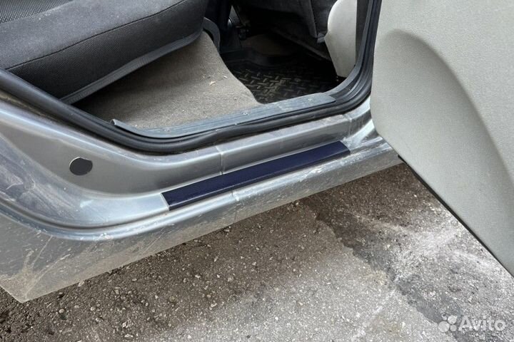 Эластичные накладки в проем дверей Веста