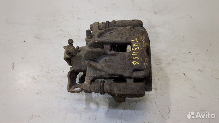 Суппорт Opel Vivaro, 2016