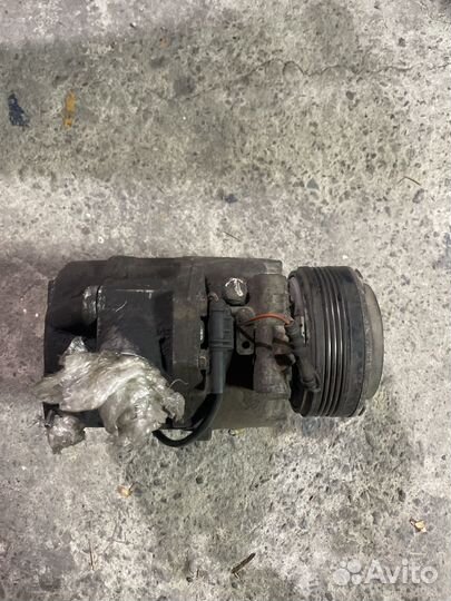 Компрессор кондиционера BMW X5 E70 3.0sd 35d 40d