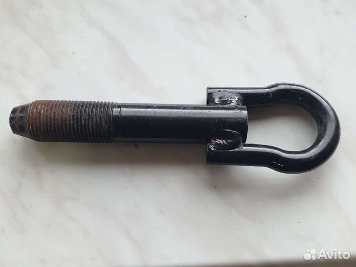 Буксировочная петля toyota