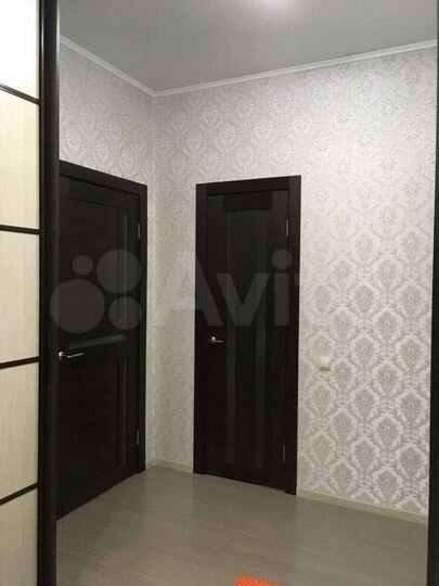 3-к. квартира, 102 м², 2/6 эт.