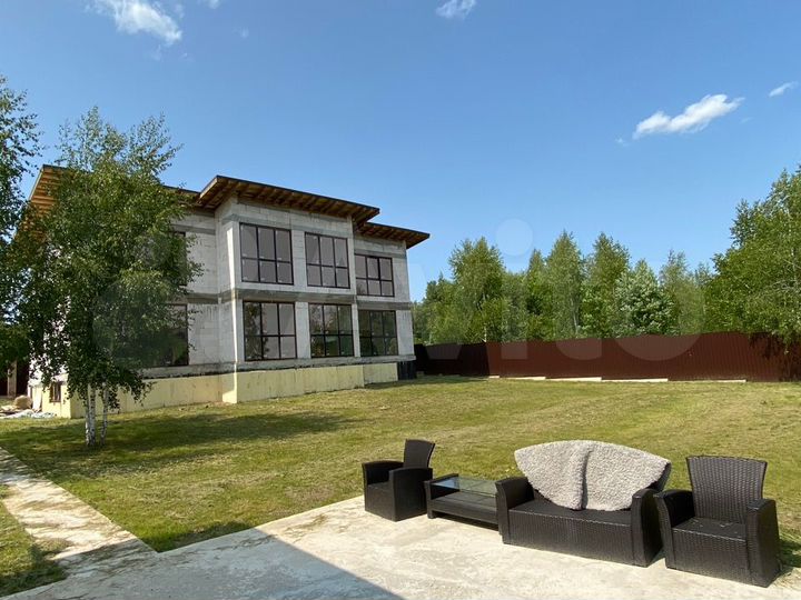 Дом 313,5 м² на участке 15 сот.