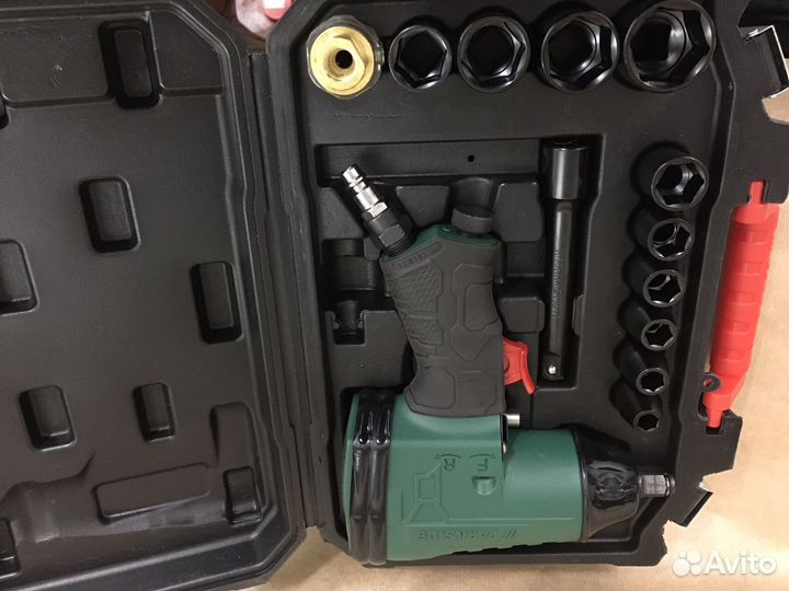 Гайковерт пневматический