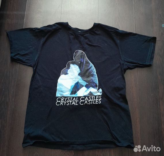 Продам футболку Crystal Castles