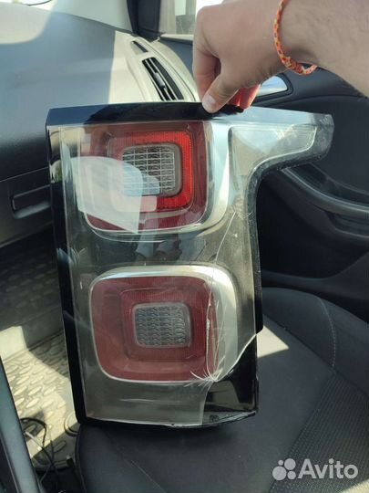 Задний правый фонарь Land Rover Range Rover