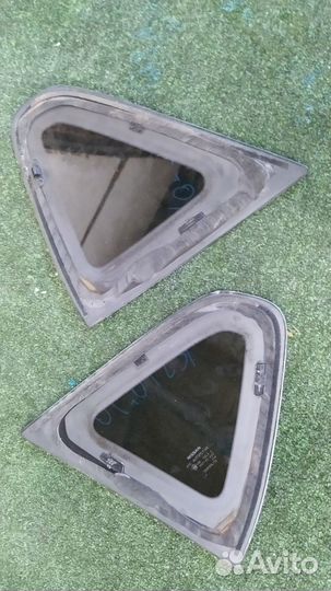 Стекло собачника пара Nissan Dualis KJ10 MR20DE