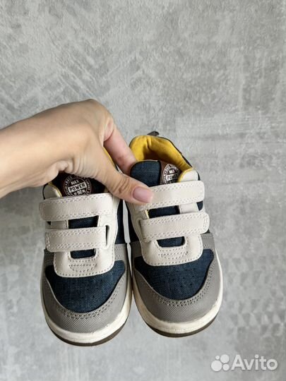 Кроссовки детские 26 размер