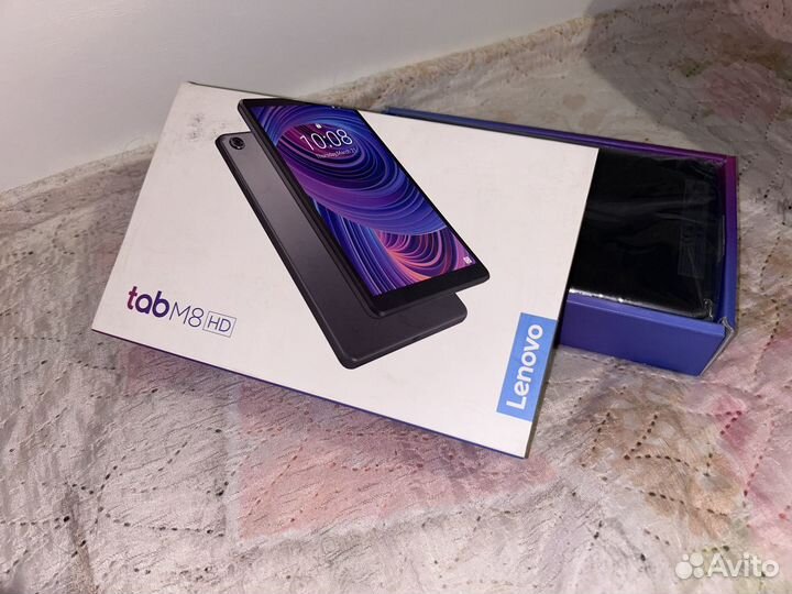 Планшет Lenovo tab m8