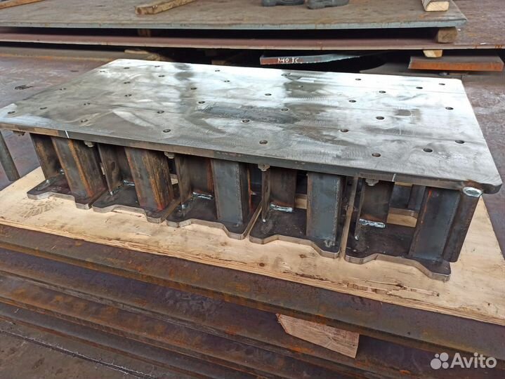 Пуансон-матрица для вибропрессующих установок