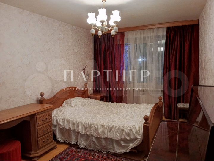 2-к. квартира, 55 м², 1/5 эт.