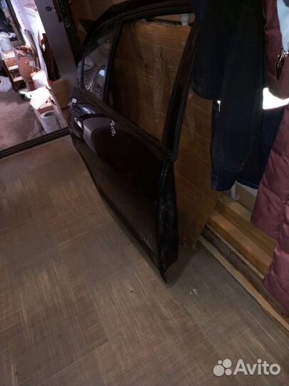 Дверь на nissan almera n 16 e