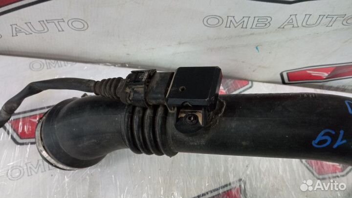 Патрубок интеркулера Опель Астра J A16LET