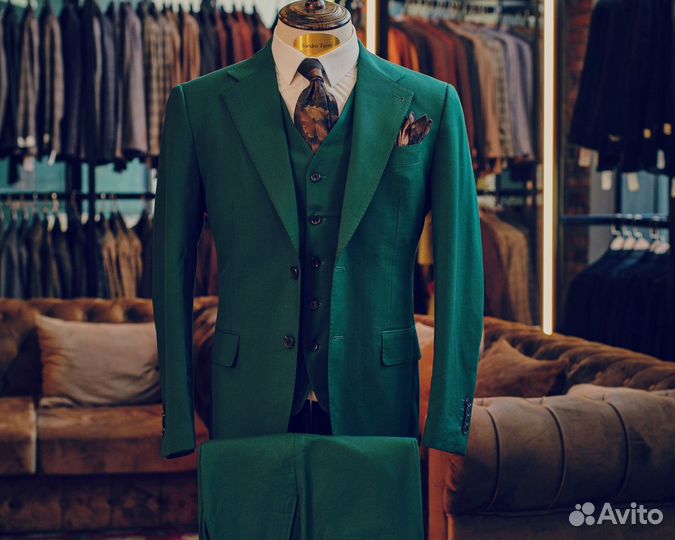 Костюм тройка мужской синий в наличии
