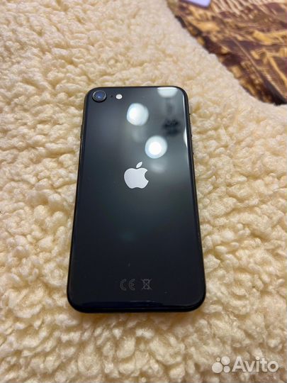 iPhone SE (2020), 64 ГБ