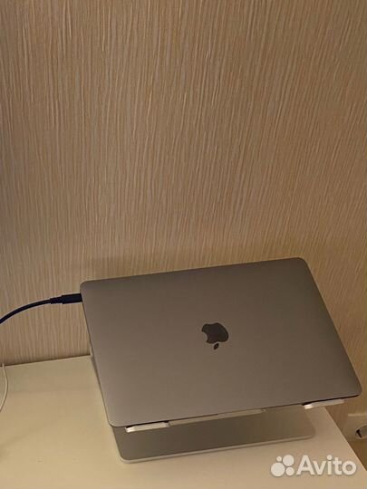 Подставка для ноутбука/ макбука алюминевая