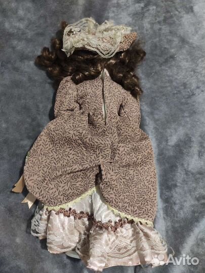 Кукла фарфоровая коллекционная