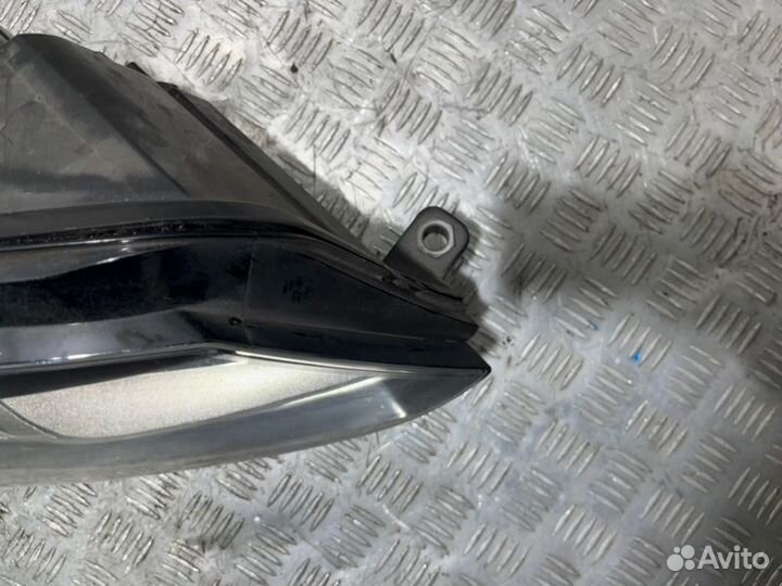 Фара передняя правая Volkswagen Touran 1T3