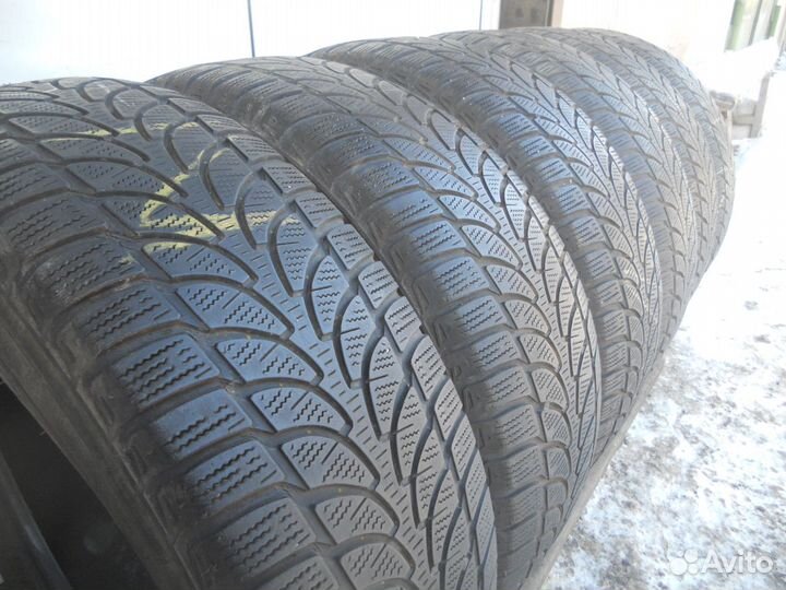 Bridgestone Blizzak LM-80 EVO 215/65 R16 98H
