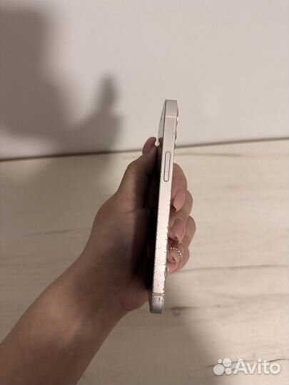 iPhone 12 mini, 64 ГБ