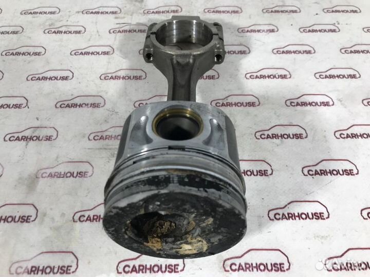 Шатун с поршнем Volkswagen Passat B5 3B2 1.9 AJM