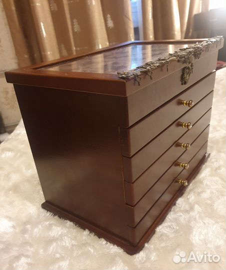 Шкатулка для украшений дерево