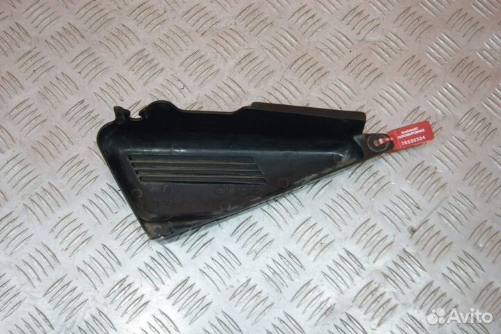 Пластик боковой Yamaha FZ400