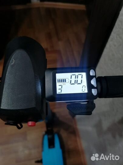 Электросамокат. Читайте пожалуйста описание