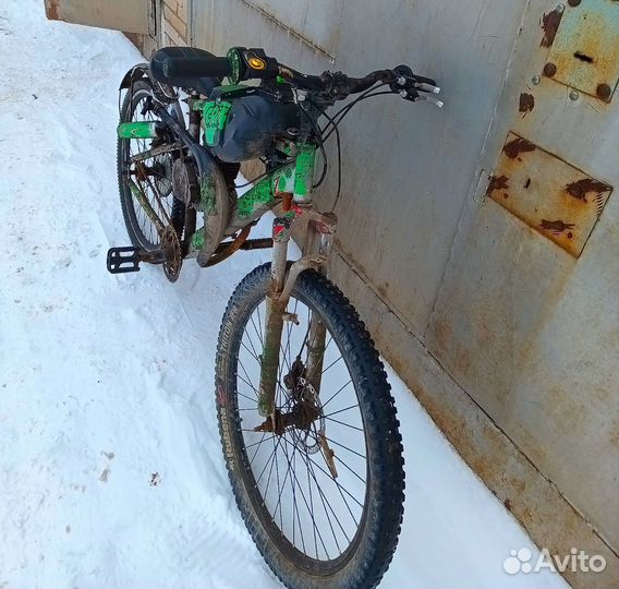 Велосипед с моторчиком