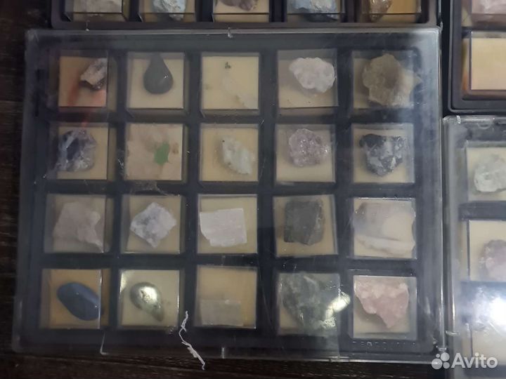 Камни и минералы коллекция