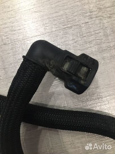 Трубка охладителя АКПП. Вольво 31368678