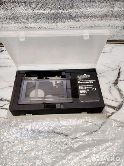 Адаптер для видеокассет с VHS-C на VHS