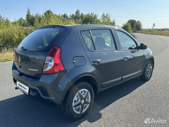 Renault Sandero 1.6 МТ, 2010, 210 000 км