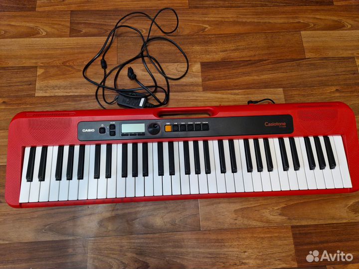 Синтезатор Casio CT-S200 RD