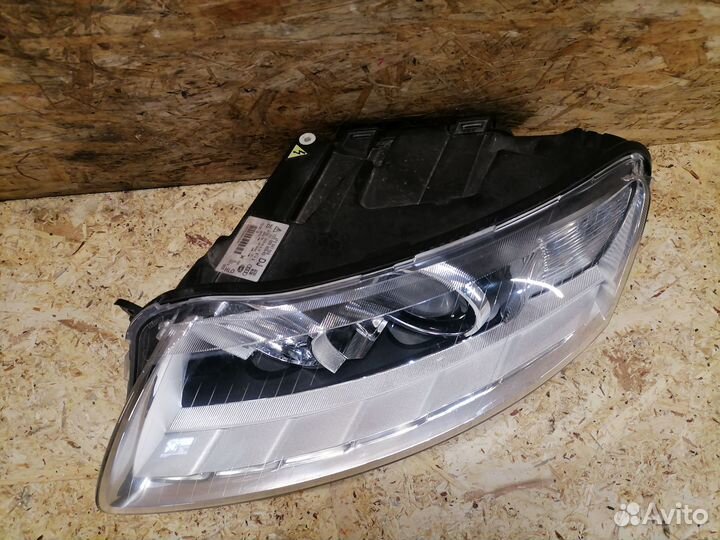 Фара ксенон левая Audi A6 C6 Rest